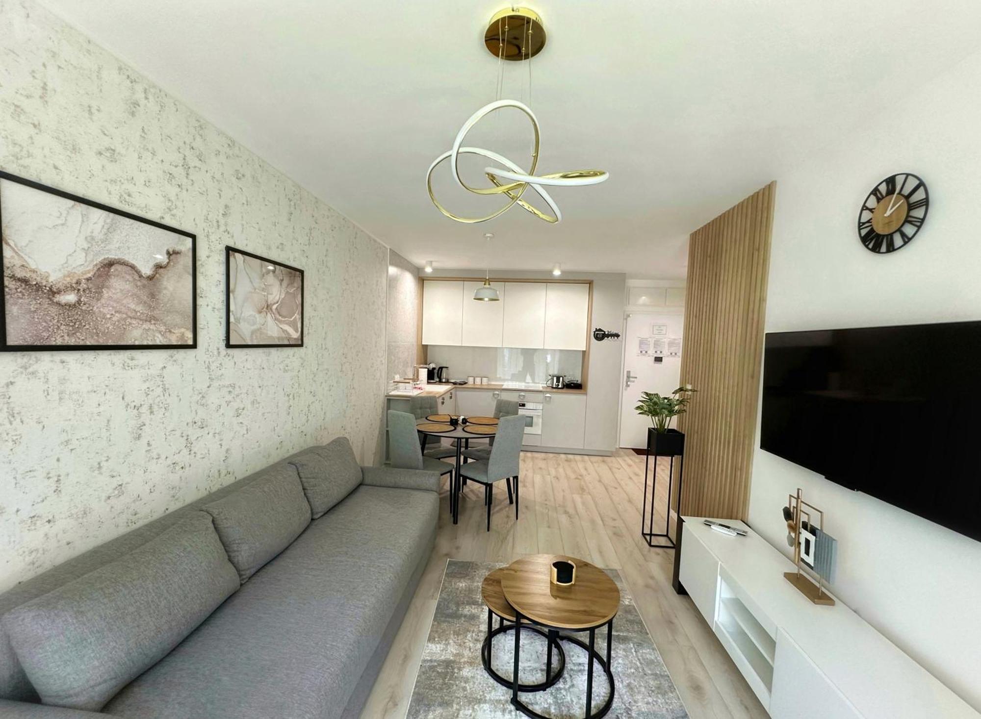 Apartament Whiteblue Kolobrzeg Z Duzym Ogrodkiem - 100 M Od Plazy! Whiteblue Kolberg Apartment Mit Grossem Garten - 100 M Vom Strand Entfernt! Whiteblue Kolobrzeg Apartman S Velkou Zahradou - 100 M Od Plaze! Exteriör bild